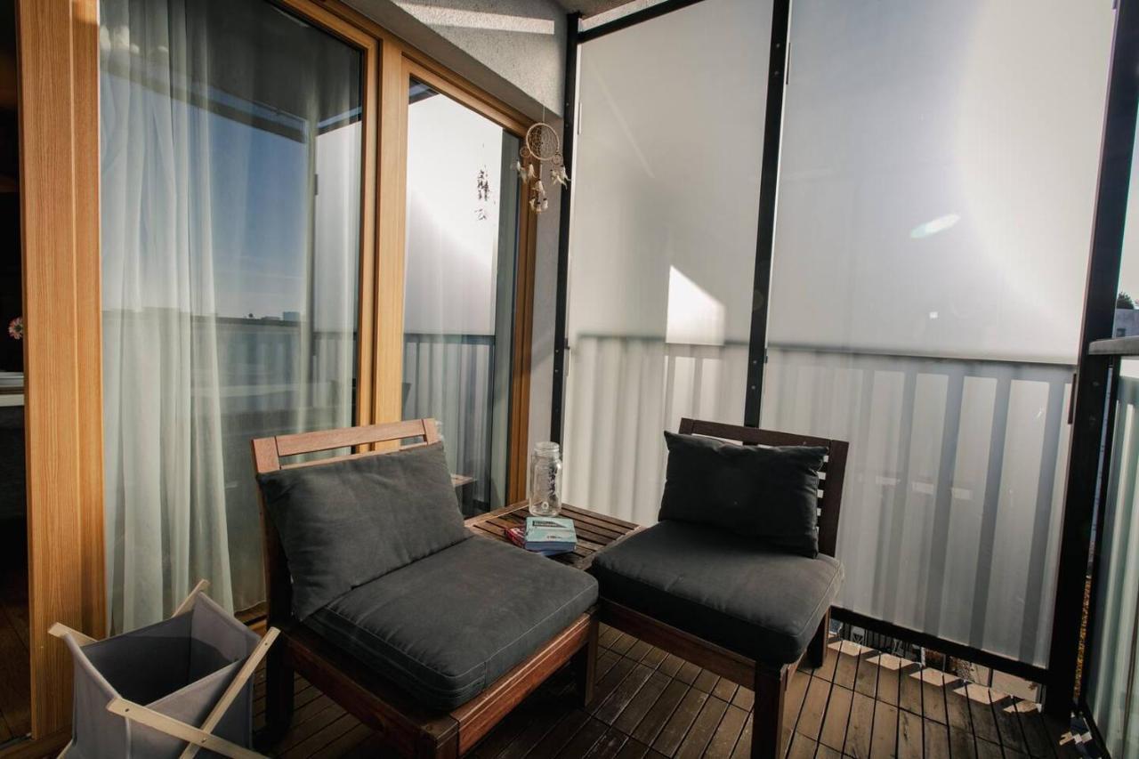 Dwupoziomowy, Rodzinny Apartament. Ochrona, Garaz. Varşovia Exterior foto