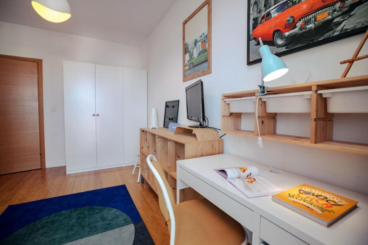 Dwupoziomowy, Rodzinny Apartament. Ochrona, Garaz. Varşovia Exterior foto
