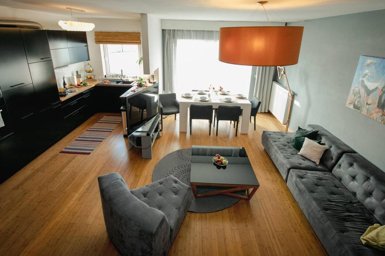 Dwupoziomowy, Rodzinny Apartament. Ochrona, Garaz. Varşovia Exterior foto