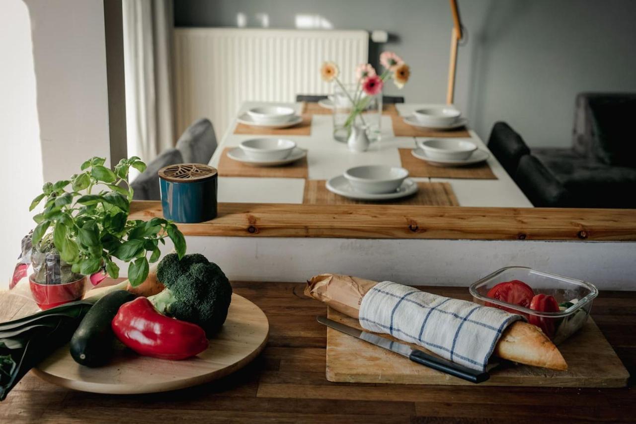 Dwupoziomowy, Rodzinny Apartament. Ochrona, Garaz. Varşovia Exterior foto
